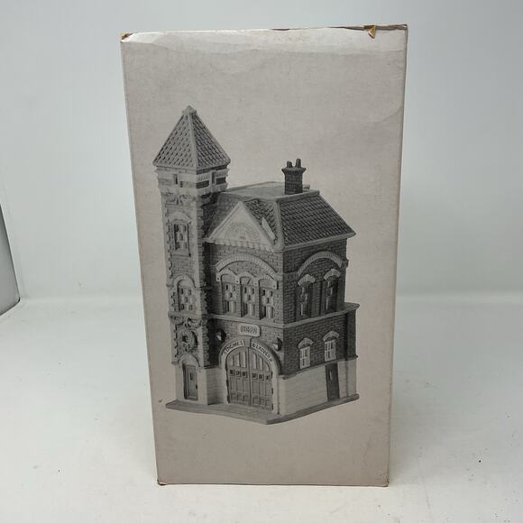 Dept 56 Red Brick Fire Station Christmas In The City Heritage Village 5536-0 - Picture 12 of 14